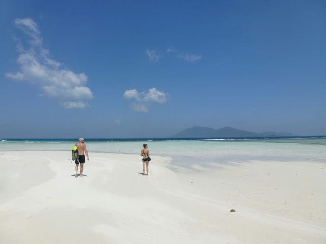playa karimunjawa