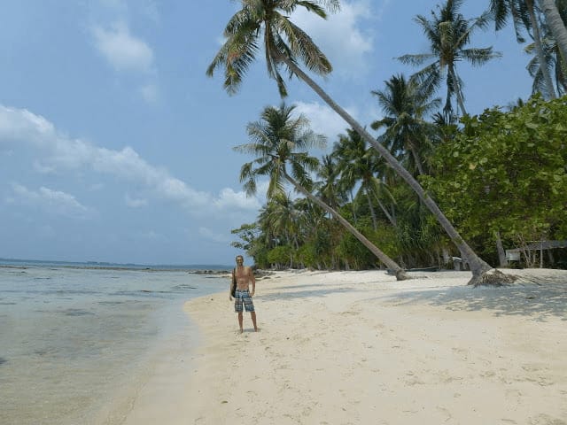 mejores playas indonesia