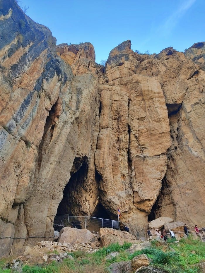 cueva areni