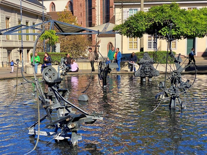 fuente tinguely basilea